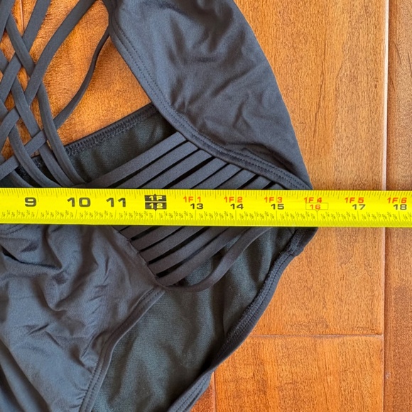 Kenneth Cole Black Strappy Cutout One-Piece Swimsuit XL Black - Picture 12 of 13